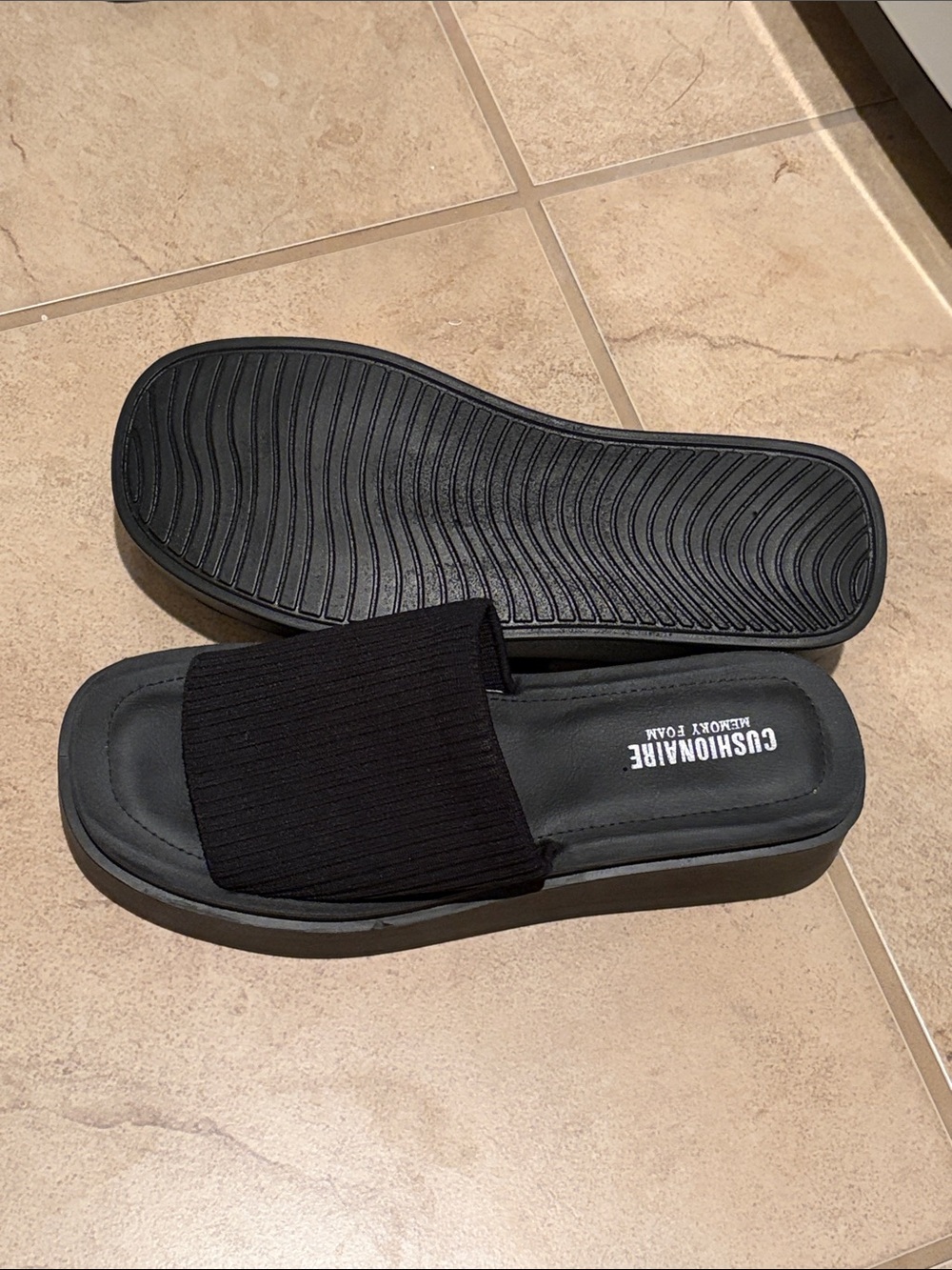 Cushionaire Women's Black Slide Sandals